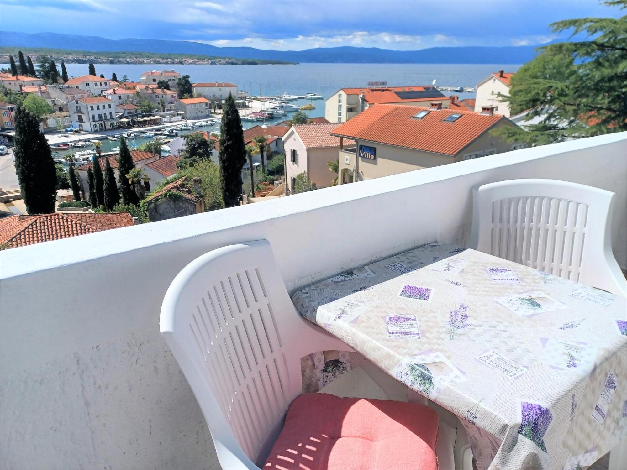 Guesthouse Cecilia Malinska Εξωτερικό φωτογραφία