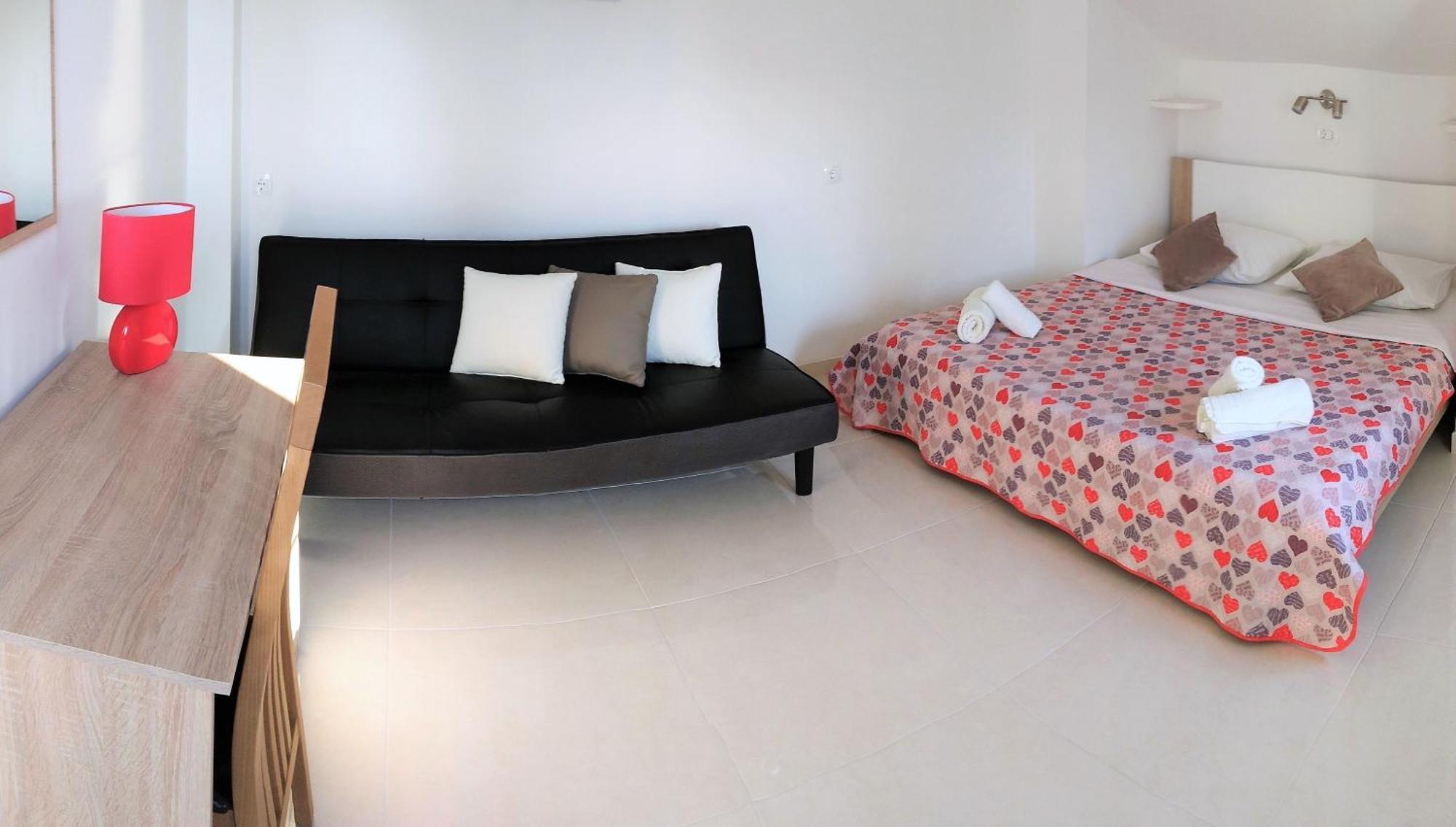 Guesthouse Cecilia Malinska Εξωτερικό φωτογραφία