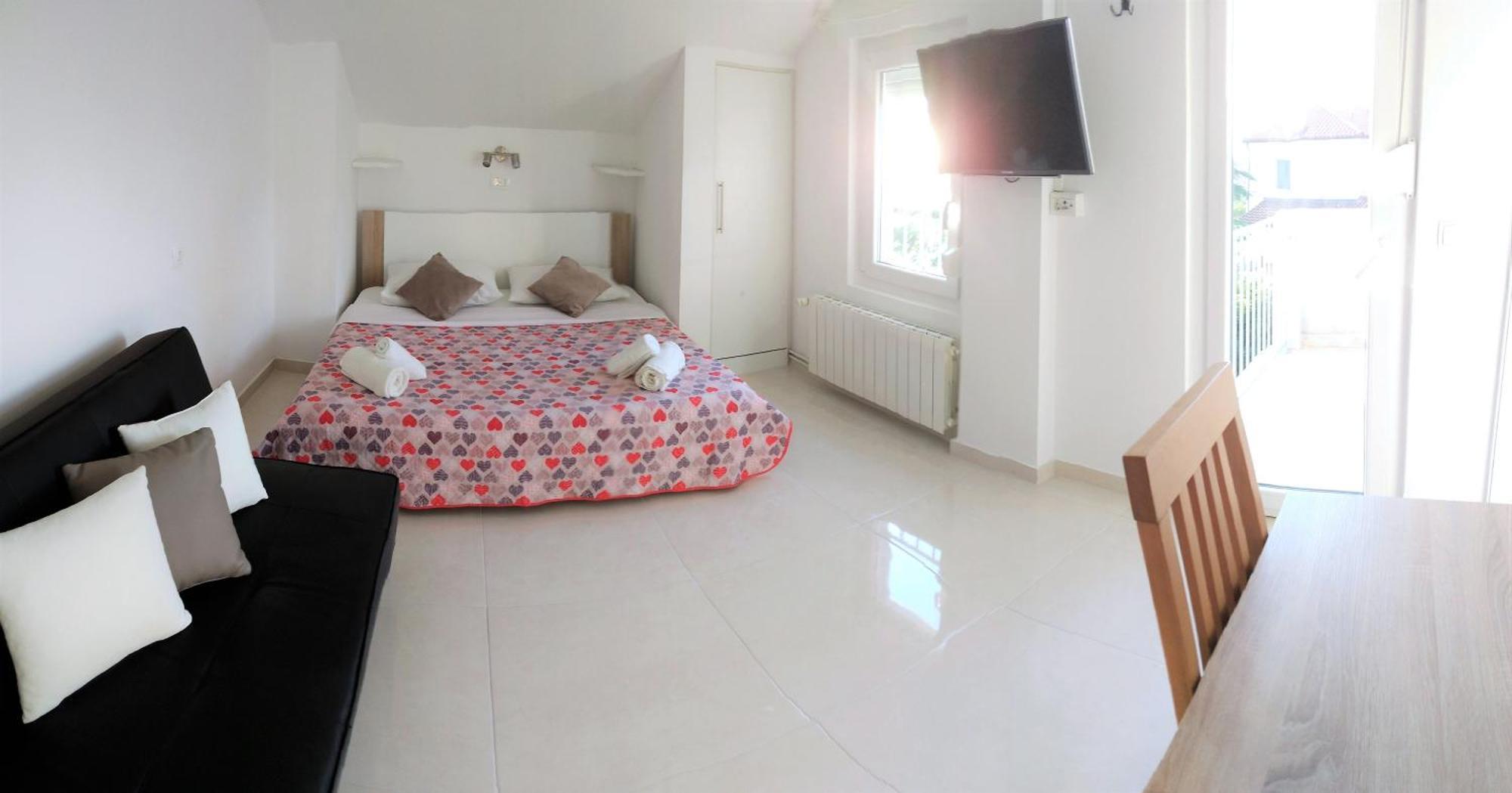 Guesthouse Cecilia Malinska Εξωτερικό φωτογραφία