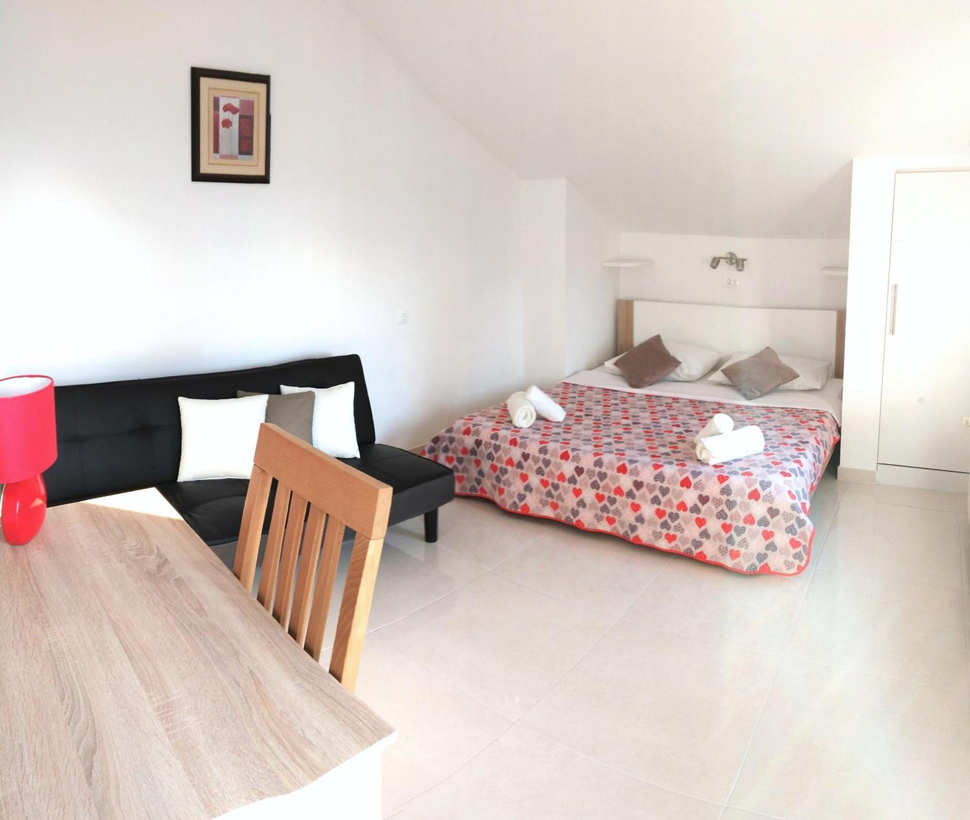 Guesthouse Cecilia Malinska Εξωτερικό φωτογραφία
