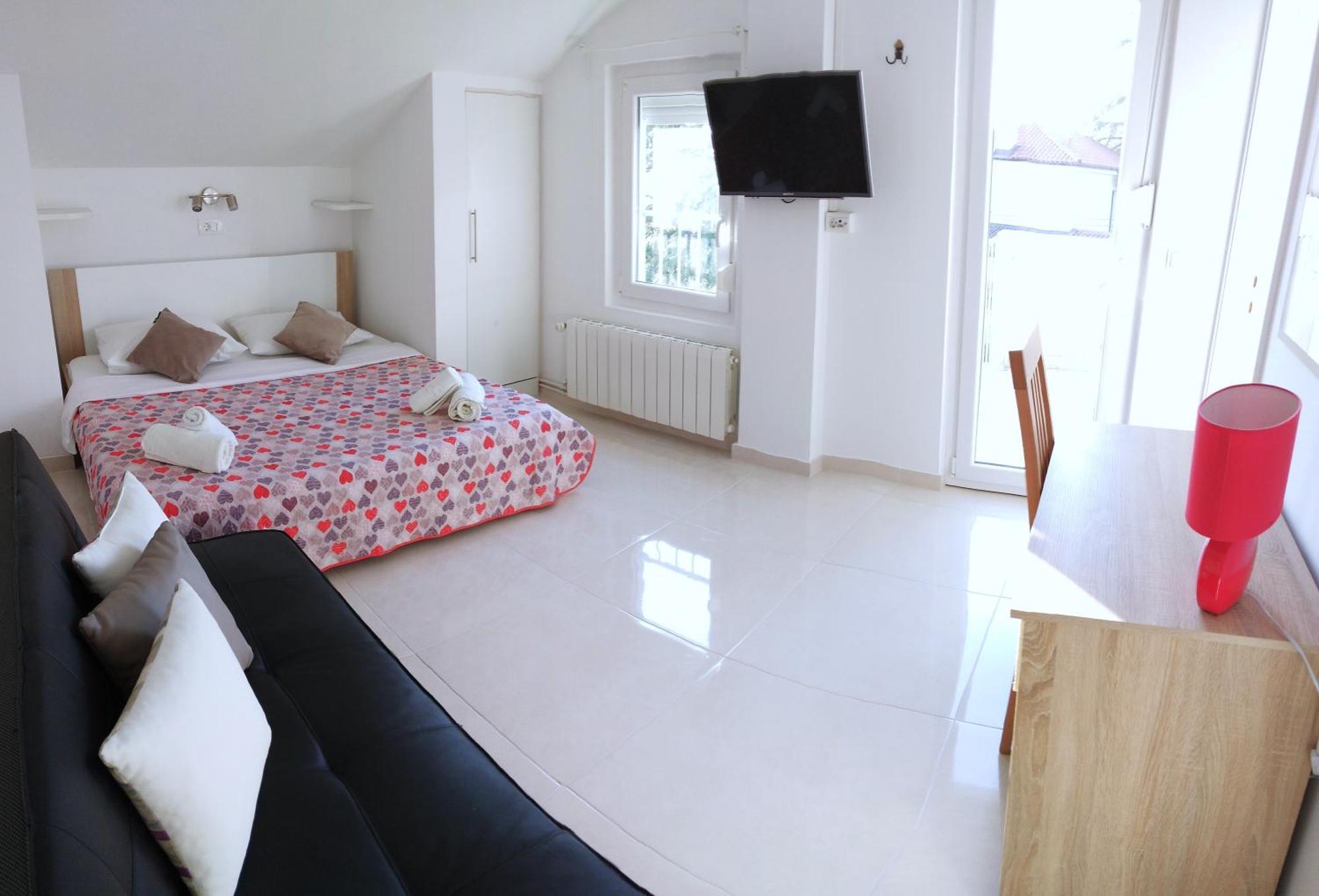 Guesthouse Cecilia Malinska Εξωτερικό φωτογραφία