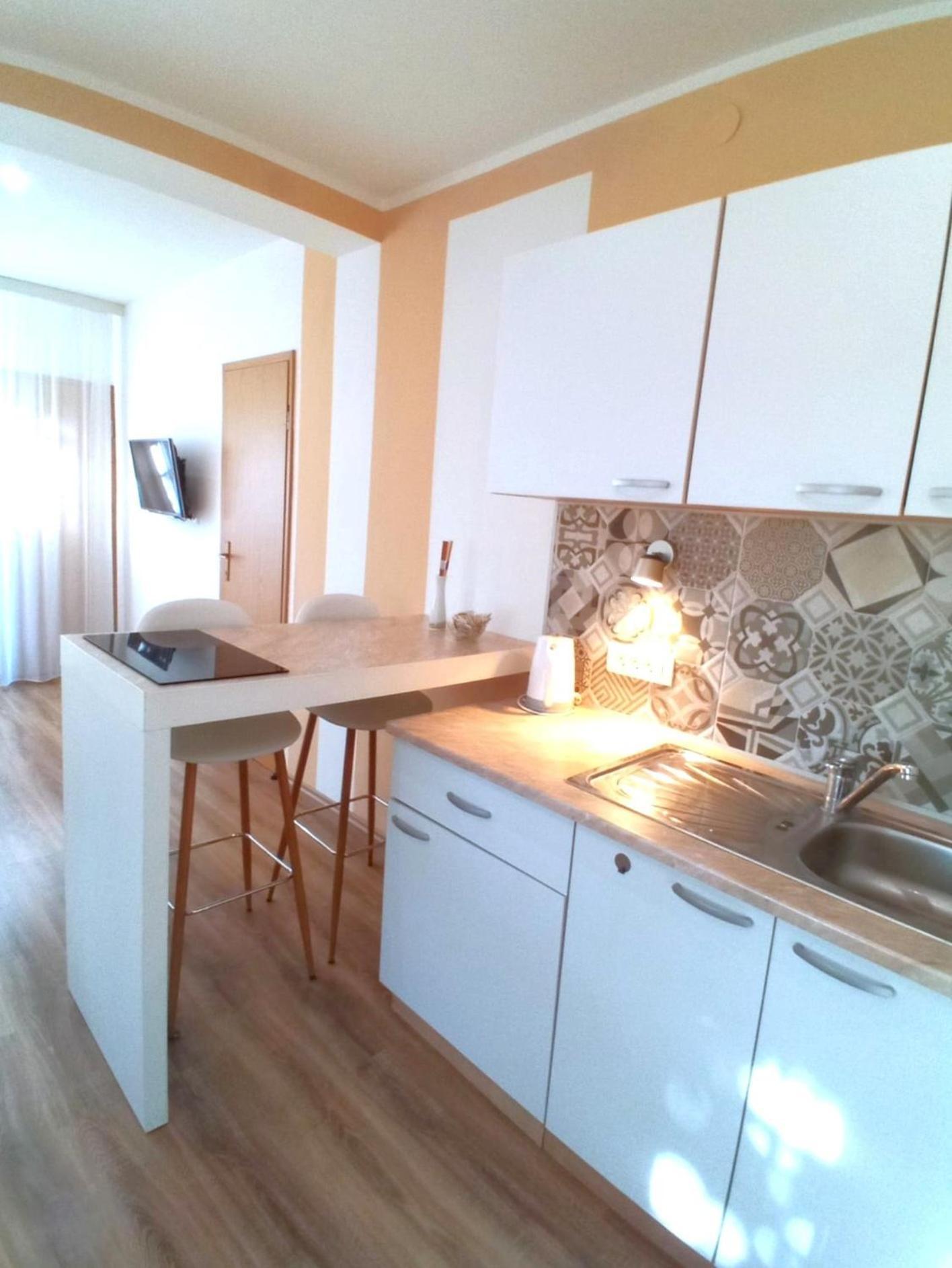 Guesthouse Cecilia Malinska Εξωτερικό φωτογραφία